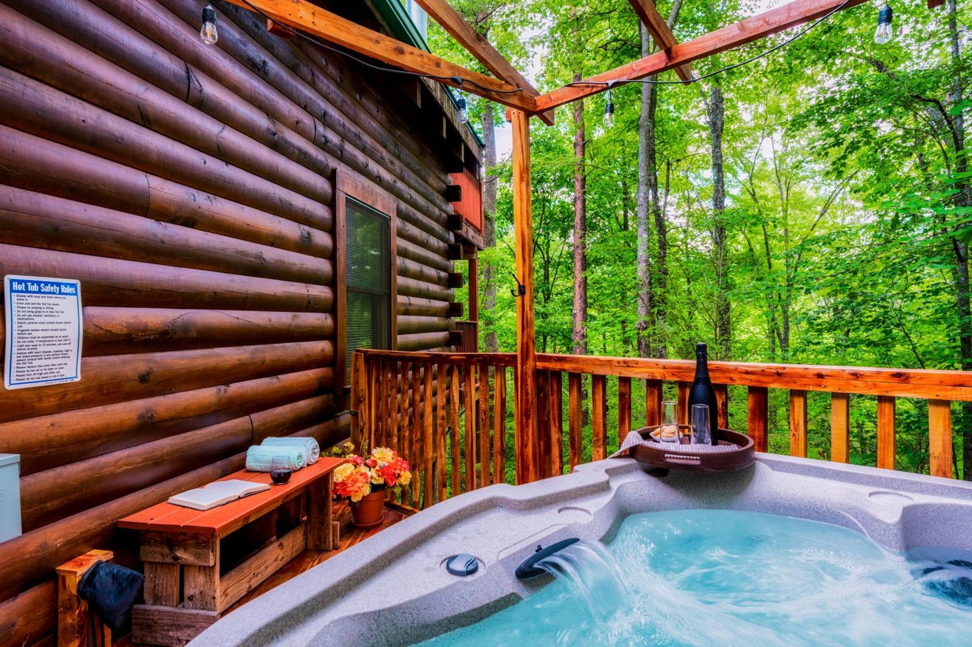Cabin In A Gated Resort With Seasonal Resort Pool 鸽子谷 外观 照片